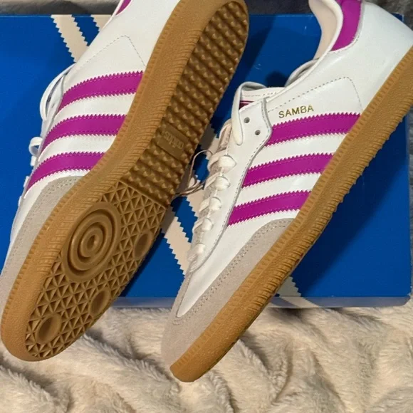 💯 Authentic Adidas Women's Samba White and Purple Sneakers - Picture 3 of 5